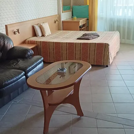 Miramar Palace Planeta 615, 612, 515
